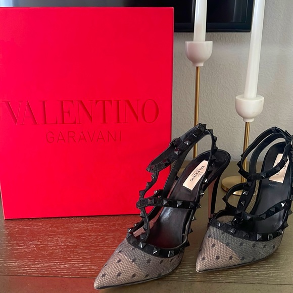 🤍🖤Valentino nude mesh polka dot heels with straps🖤🤍 - Picture 1 of 3